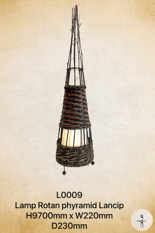 Lamp Rotan Phyramid Lancip