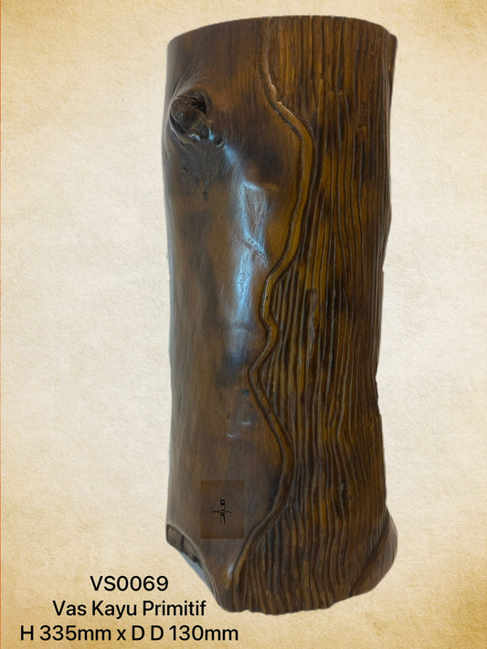 Vas Kayu Primitif